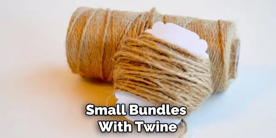 Small Bundles With Twine